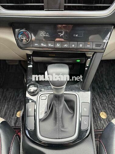 Kia Seltos Premium 2021 Trắng Tự động