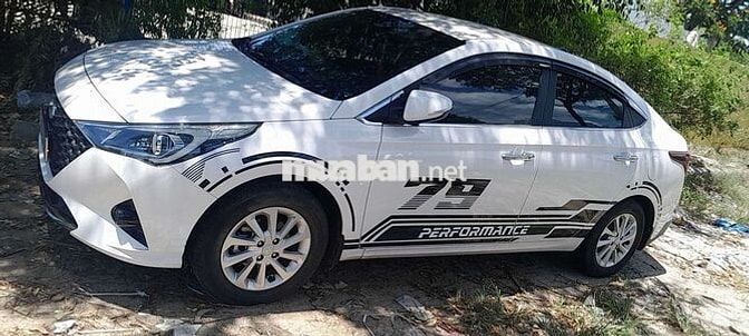 Hyundai Accent 2022 Số sàn Trắng