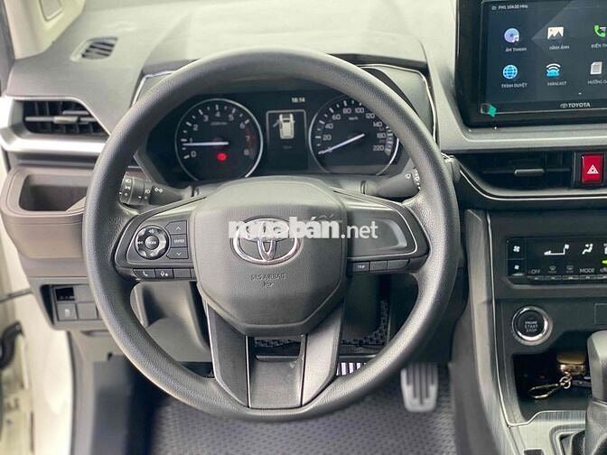 Toyota Avanza Premio 2023 1.5 CVT Trắng