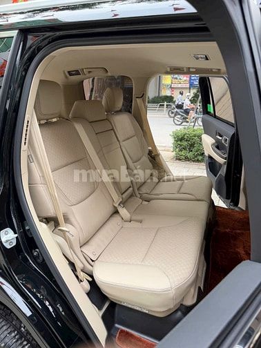 Land Cruiser LC300 sản xuất 2026 siêu lướt.