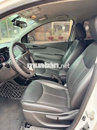 VinFast Fadil 2022 Trắng 5 chỗ