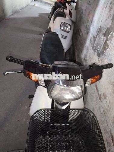 Honda Super Dream Trắng đỏ Cổ điển