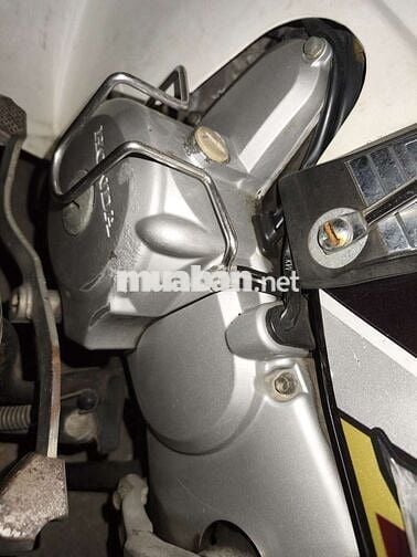 Honda Super Dream Trắng đỏ Cổ điển