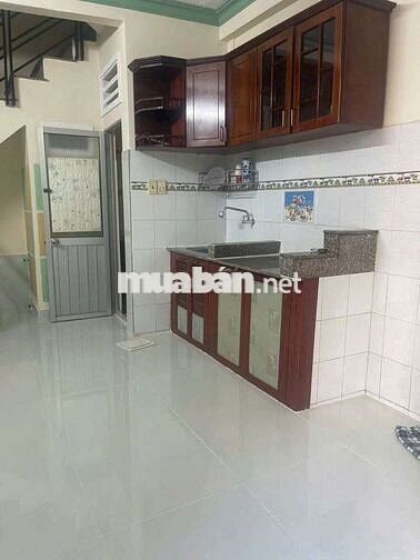 nhà nc mới đẹp 2 lầu 2pn 2vs Huỳnh Văn bánh p11 Phú nhuận