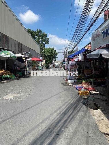 Nhà Mặt Tiền Chợ Phú Thọ Mặt Đường Thông Thoáng