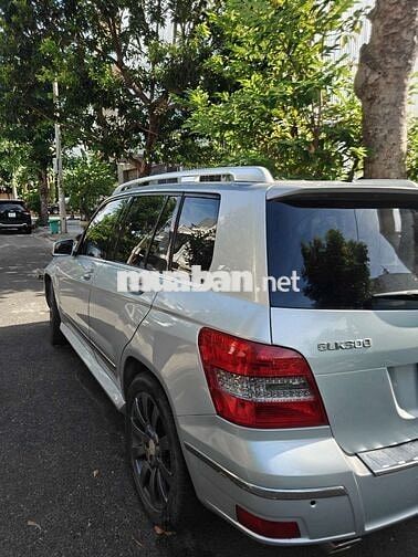Mercedes-Benz GLK 300 4MATIC Bạc