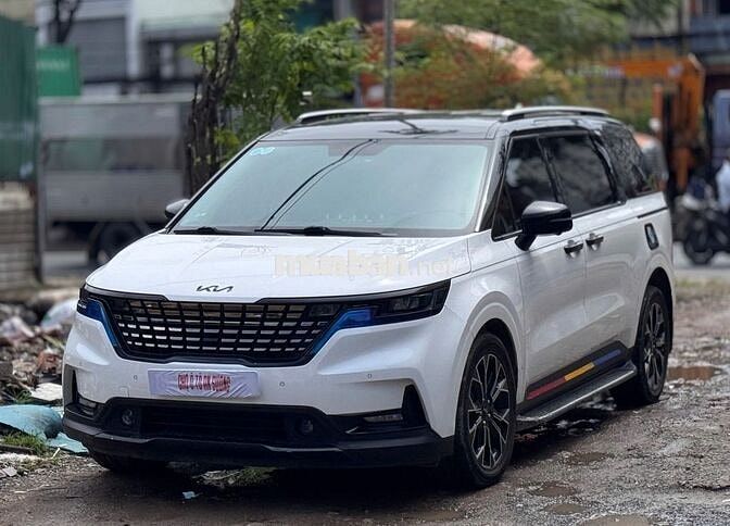 Kia Carnival Premium 2023 Trắng