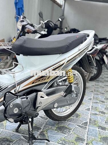 Honda Future Neo Trắng Xăng