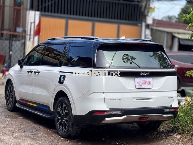 Kia Carnival Premium 2023 Trắng