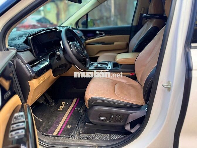 Kia Carnival Premium 2023 Trắng