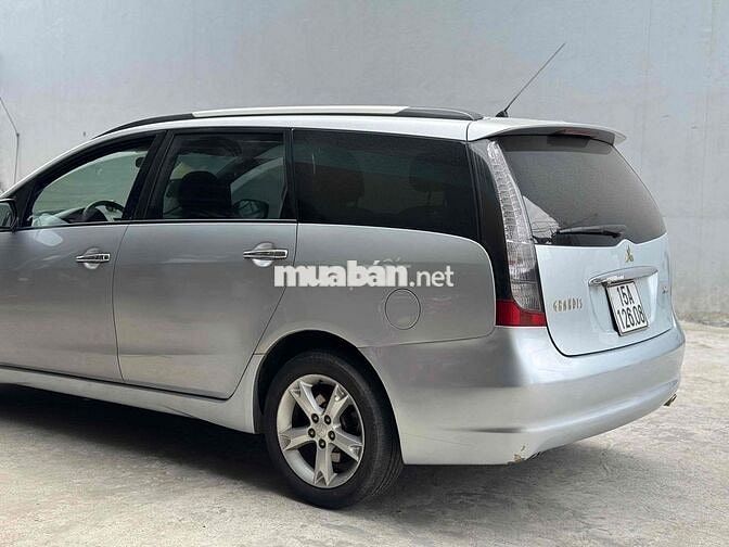 Mitsubishi Grandis 2008 Bạc 8 vạn km