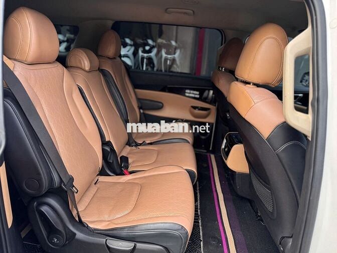 Kia Carnival Premium 2023 Trắng