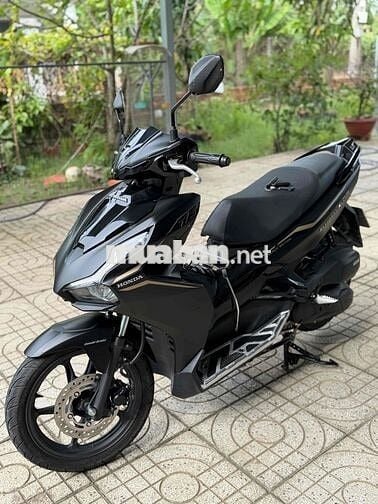 Honda Air Blade 2val limited 3000 km Đen