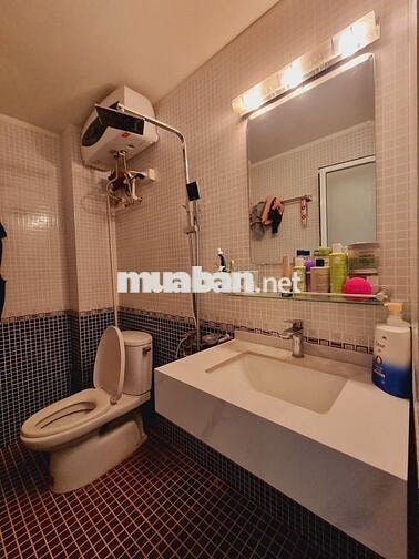 Cho thuê nhà riêng, ngõ ô tô, phố Đặng Xuân Bảng, KĐT Bắc Linh Đàm.