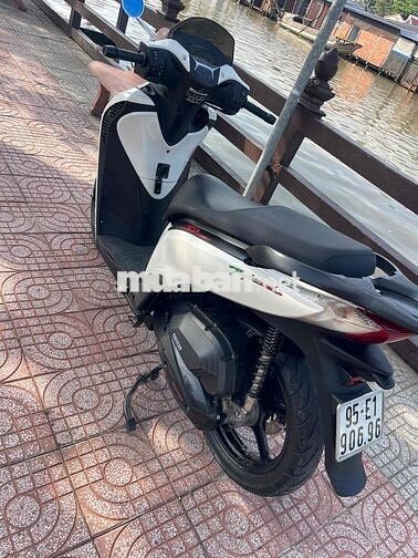 Honda SH 2021 Trắng 8130 km