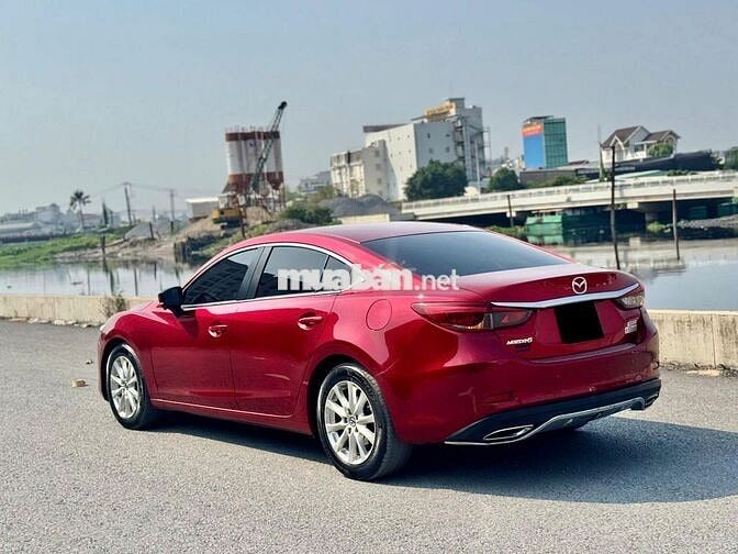 Mazda 6 model 2020 màu đỏ