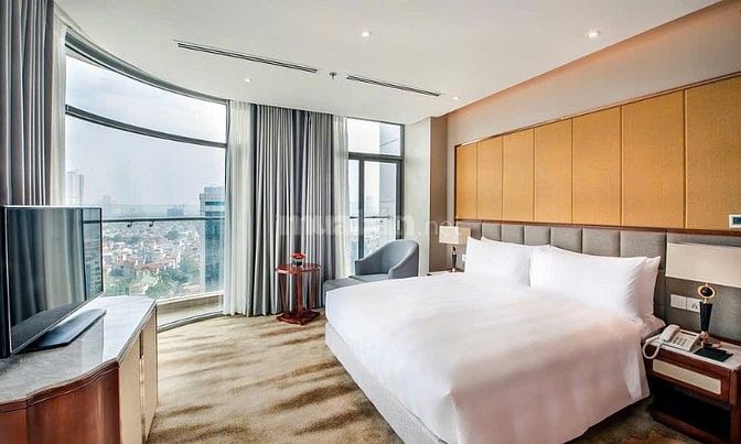 LinhHK Cho Thuê Khách Sạn View Hồ Quảng Bá 150P MT18m.