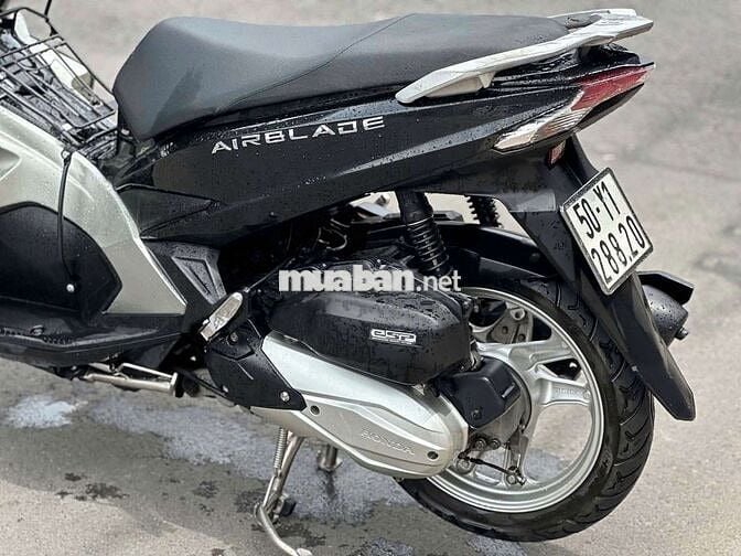 Honda Air Blade Tiết kiệm xăng Đen bạc Còn mới