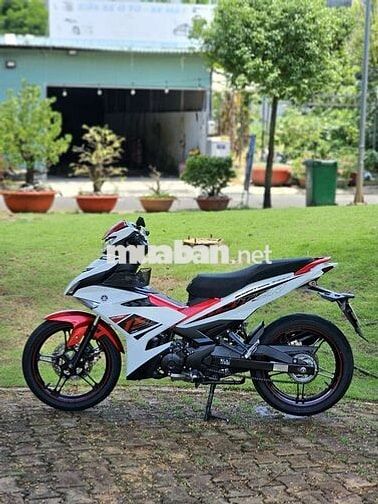 Yamaha Exciter 150 Trắng, Đỏ Côn tay