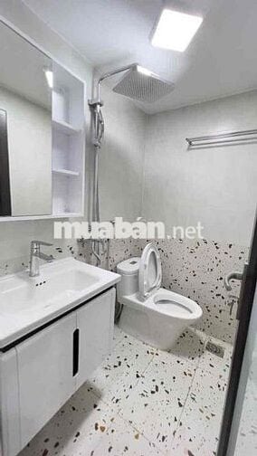 SIÊU HIẾM TRUNG TÂM ĐỐNG ĐA - 5 TẦNG, 3 NGỦ KHÉP KÍN - 45M RA PHỐ, THÔ