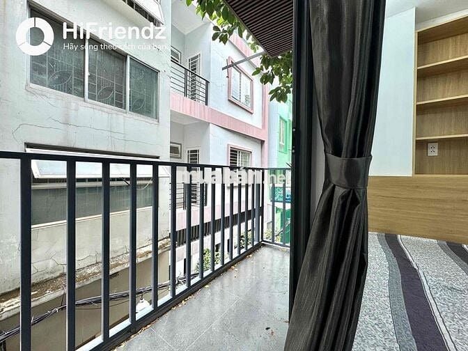 CĂN HỘ BAN CÔNG THIẾT KẾ HIỆN ĐẠI MẶT TIỀN QUẬN 3