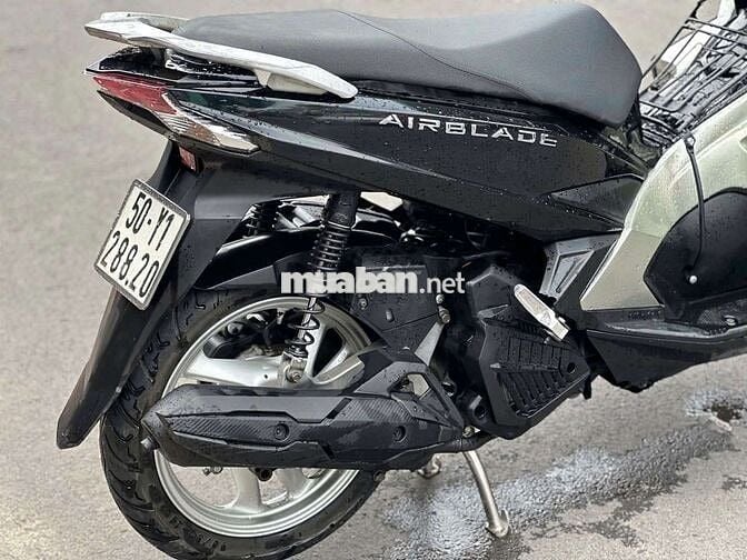 Honda Air Blade Tiết kiệm xăng Đen bạc Còn mới