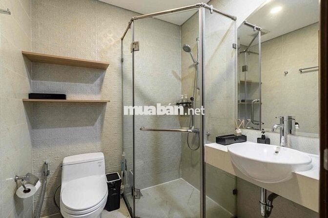 ĐỘC QUYỀN CHO THUÊ 2PN ĐẸP , DECOR TONE TRẮNG  ĐEN