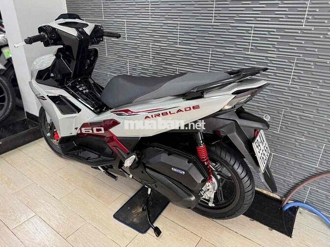 Honda Air Blade 160 2024 Xám xi măng