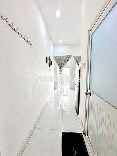 STUDIO BAN CÔNG FULL NỘI THẤT NGAY TRẦN HƯNG ĐẠO - Q1
