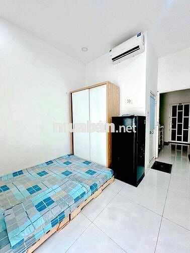 STUDIO BAN CÔNG FULL NỘI THẤT NGAY TRẦN HƯNG ĐẠO - Q1