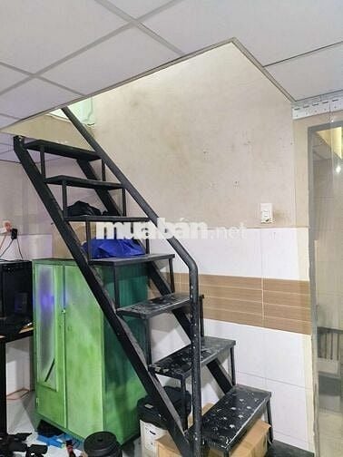 Cho thuê nguyên gác có 2 phòng 20m vuông 