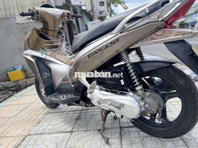 Honda Air Blade 2012 Vàng đồng Tự động