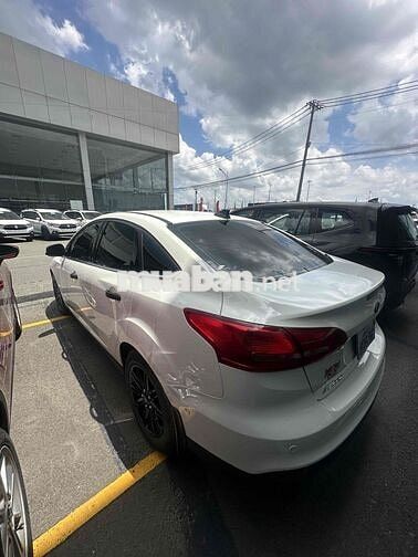 Ford Focus Titanium 2018 Trắng 69k km