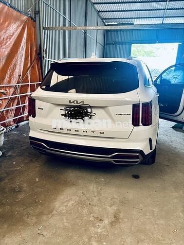 Kia Sorento Trắng 7 chỗ Số tự động