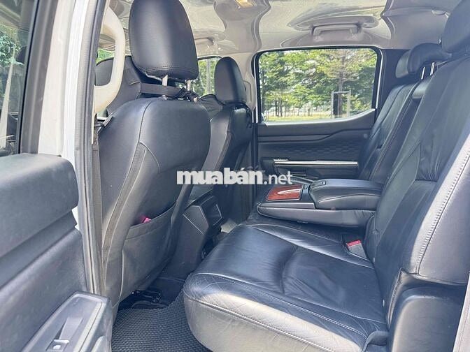 Ford Ranger XLS 4x4 2023 Trắng
