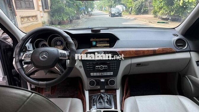 Mercedes C250 1.8 Tự động 16 vạn Đen