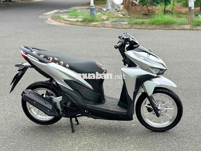 Honda Vario 125 Bạc