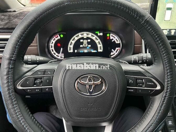Toyota Innova Cross 2.0V - 2025 - 26.600km
