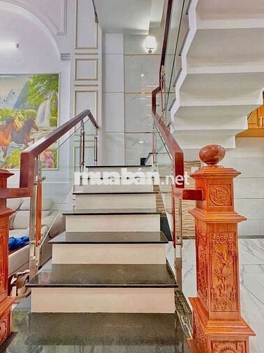 Nhà hẻm 1 sẹc lê văn quới 4x20m lửng 3 lầu hẻm 8m thông 5pn,5wc