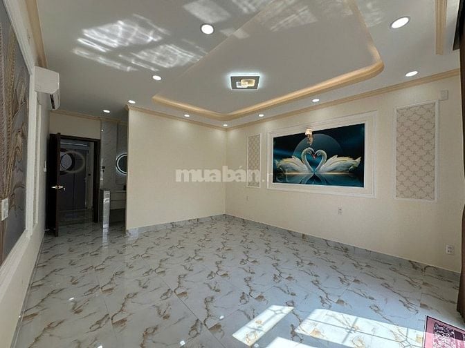 BIỆT THỰ MINI (8x17) ĐƯỜNG LỚN 3 LẦU TÂN HÒA ĐÔNG 