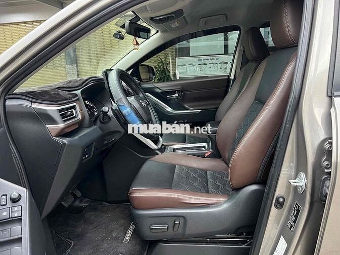 Toyota Innova Cross 2.0V - 2025 - 26.600km