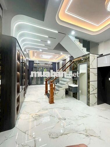 Nhà ngay chợ lê văn quới 5x12m 4 tấm 5pn,5wc hẻm xe hơi 