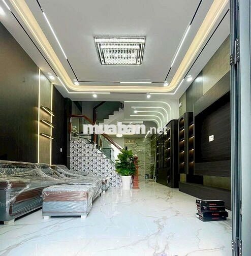 Nhà ngay chợ lê văn quới 5x12m 4 tấm 5pn,5wc hẻm xe hơi 