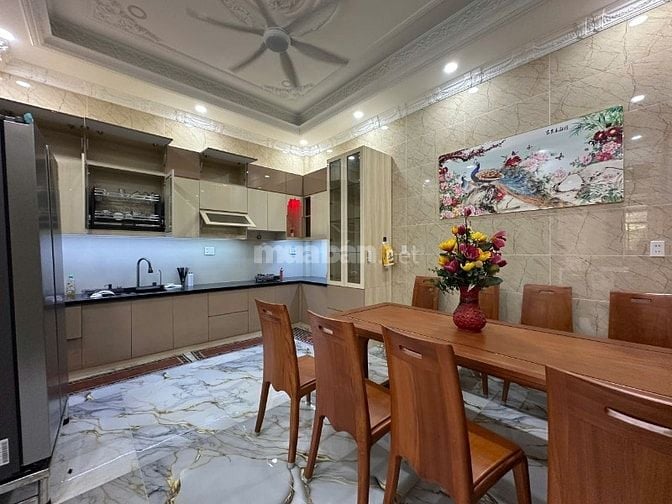BIỆT THỰ MINI (8x17) ĐƯỜNG LỚN 3 LẦU TÂN HÒA ĐÔNG 