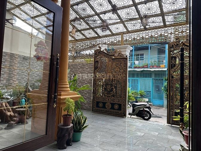 BIỆT THỰ MINI (8x17) ĐƯỜNG LỚN 3 LẦU TÂN HÒA ĐÔNG 