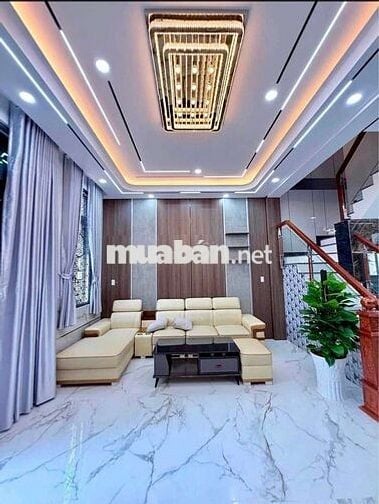 Nhà ngay chợ lê văn quới 5x12m 4 tấm 5pn,5wc hẻm xe hơi 