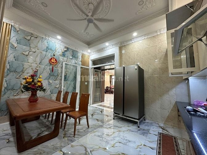 BIỆT THỰ MINI (8x17) ĐƯỜNG LỚN 3 LẦU TÂN HÒA ĐÔNG 