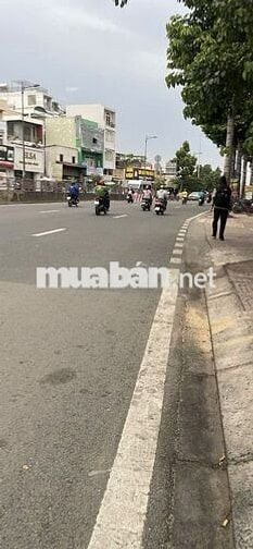 Cho  thuê MB Kinh doanh Thủ Đức, DT : 6.7 x 35m, Giá : 32tr, TL