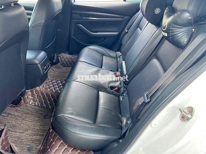 Mazda Mazda 3 Luxury 2023 Trắng 16000 km