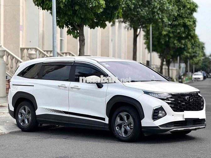 Hyundai Custin 1.5 Tiêu chuẩn 2023 Trắng
